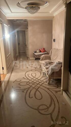 Сдаётся 4-комн. новостройка 170 м², м. Низами, photo 9 from 16