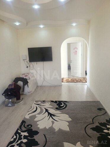 Продается 3-комн. вторичка 55 м², м. Нефтчиляр, photo 6 from 10