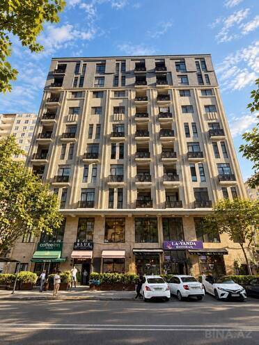 Продаётся 2-комн. новостройка 70 м², м. 8 ноября, photo 1 from 12