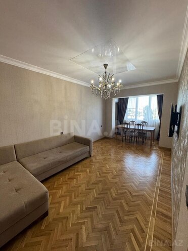 İcarəyə verilir 2 otaqlı köhnə tikili 65 m², Memar Əcəmi m., photo 1 from 14