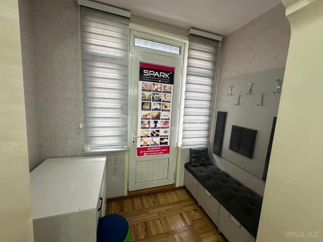 Продается 5-комн. вторичка 181.3 м², м. Кара Караев, photo 15 from 30