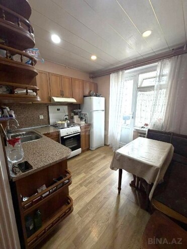 Продаётся 3-комн. вторичка 75 м², м. Ази Асланов, photo 9 from 15