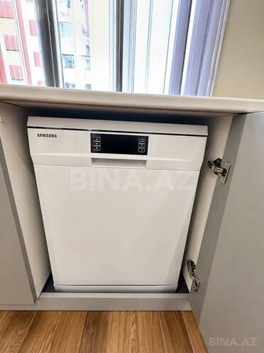 Сдается 2-комн. новостройка 55 м², м. Кара Караев, photo 4 from 13