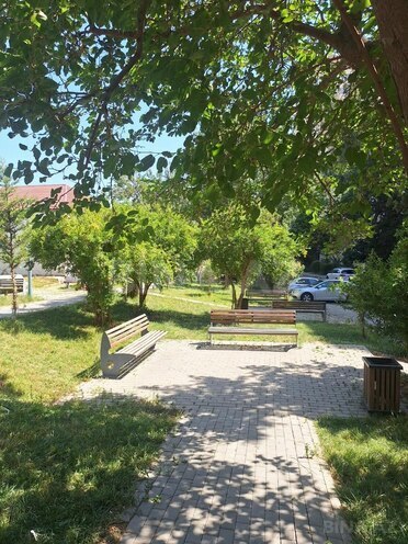 Продаётся 3-комн. вторичка 90 м², Хатаинский р., photo 1 from 15