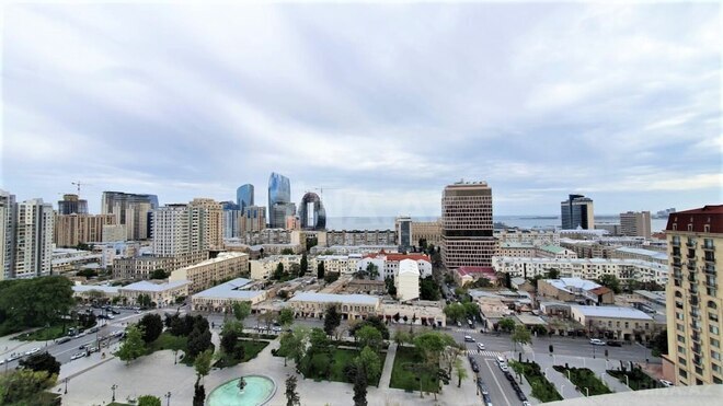 İcarəyə verilir 3 otaqlı yeni tikili 140 m², 28 May m., photo 1 from 14