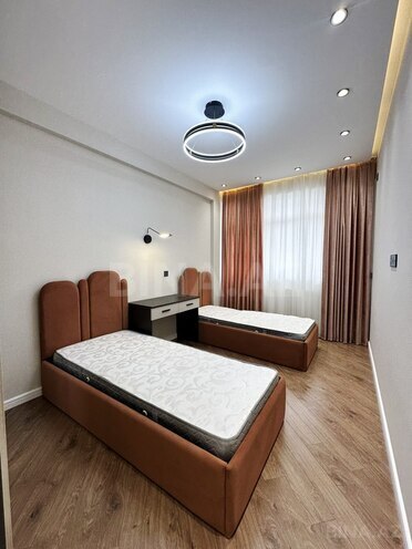 Продается 3-комн. новостройка 82 м², м. Ази Асланов, photo 6 from 13