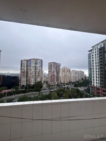 Продается 3-комн. вторичка 93 м², м. Элмляр Академиясы, photo 10 from 18