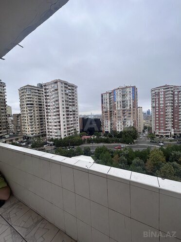 Продается 3-комн. вторичка 93 м², м. Элмляр Академиясы, photo 1 from 18