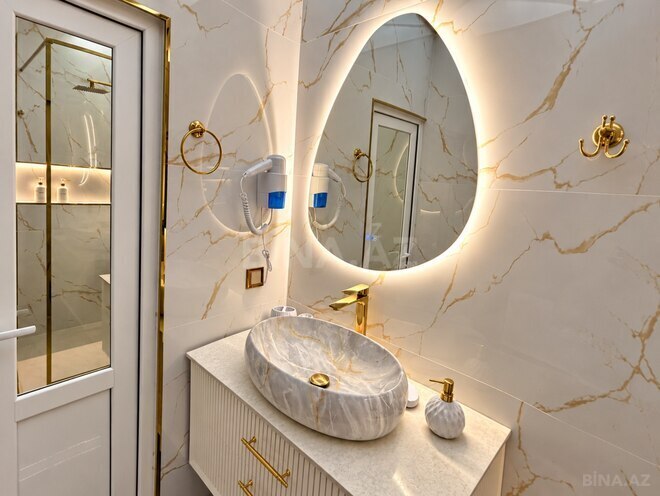 Продается 3-комн. вторичка 85 м², м. Ази Асланов, photo 12 from 16