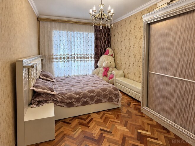 Продается 3-комн. вторичка 85 м², м. Ази Асланов, photo 5 from 16