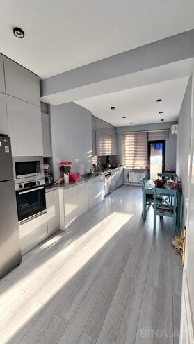 Satılır 3 otaqlı yeni tikili 139 m², İnşaatçılar m., photo 1 from 13