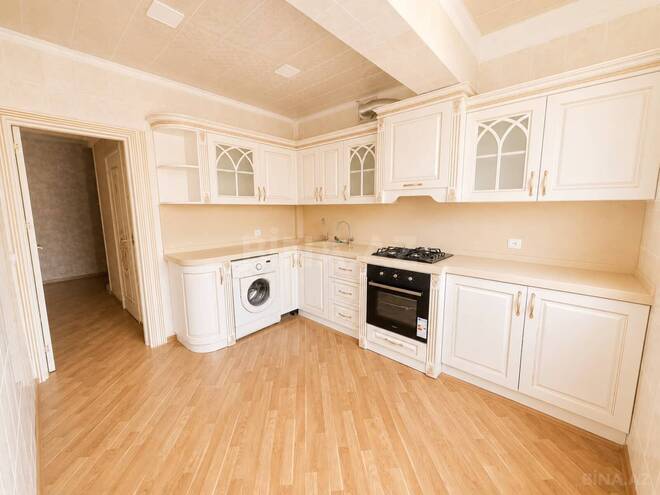 Satılır 3 otaqlı köhnə tikili 80 m², Bakıxanov q., photo 1 from 18