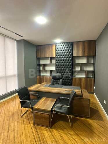 İcarəyə verilir 10 otaqlı ofis 400 m², Bakmil m., photo 1 from 31