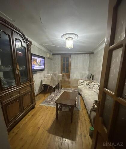 Продается 3-комн. вторичка 70 м², м. Кара Караев, photo 3 from 13