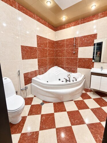 Сдается 3-комн. новостройка 160 м², м. 8 ноября, photo 16 from 21
