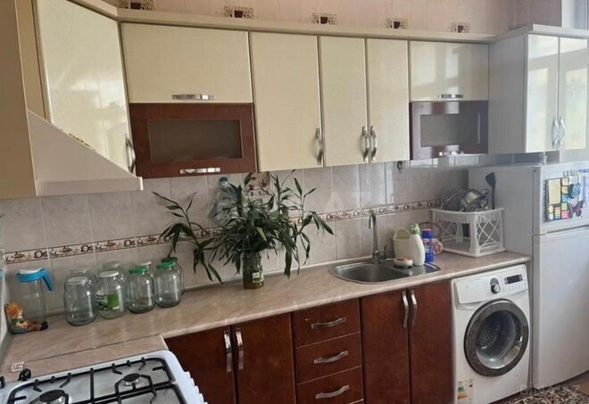Satılır 2 otaqlı köhnə tikili 75 m², Həzi Aslanov m., photo 13 from 14