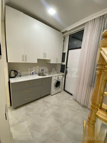 Продается 2-комн. вторичка 40 м², м. Сахил, photo 1 from 21