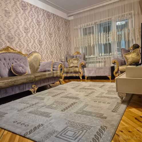 Продается 5-комн. вторичка 110 м², photo 1 from 24