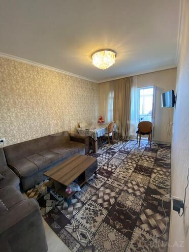 Продается 3-комн. вторичка 80 м², пос. Бакиханова, photo 1 from 14