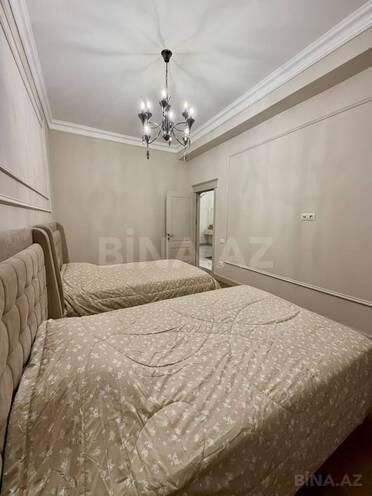 Сдается 3-комн. новостройка 136 м², м. 28 мая, photo 12 from 21