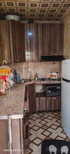 Satılır 4 otaqlı köhnə tikili 70 m², Qara Qarayev m., photo 3 from 8