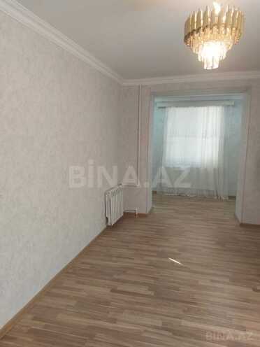 Продается 1-комн. вторичка 35 м², м. Нефтчиляр, photo 1 from 13