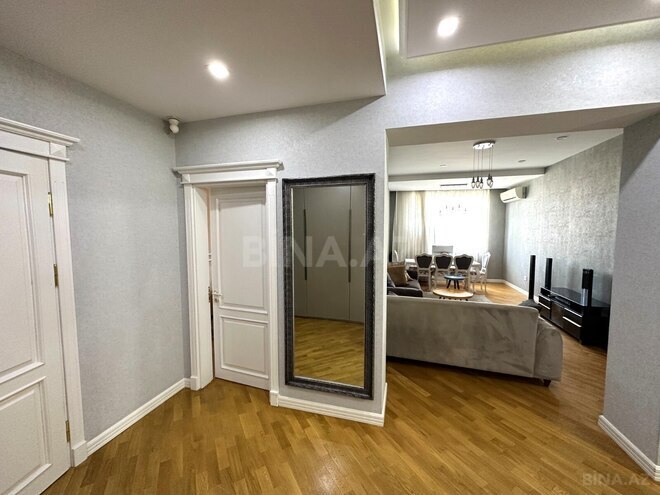Сдаётся 3-комн. новостройка 125 м², м. Нефтчиляр, photo 13 from 14