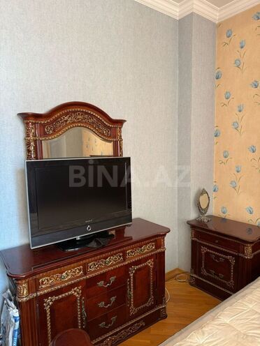İcarəyə verilir 3 otaqlı yeni tikili 220 m², 28 May m., photo 14 from 19