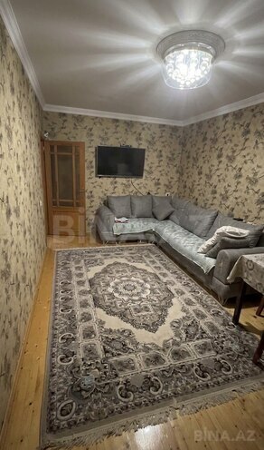 Satılır 4 otaqlı köhnə tikili 108 m², Massiv D q., photo 3 from 8