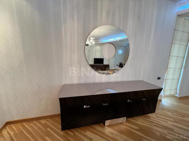 İcarəyə verilir 4 otaqlı yeni tikili 240 m², 28 May m., photo 13 from 29
