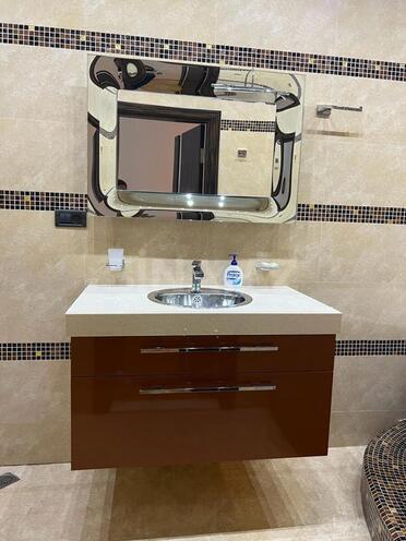 İcarəyə verilir 4 otaqlı yeni tikili 240 m², 28 May m., photo 24 from 29