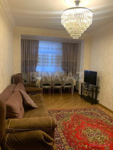 Продаётся 3-комн. вторичка 85 м², пос. Бакиханова, photo 1 from 14