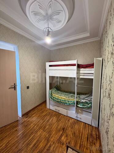 Продается 2-комн. вторичка 55 м², м. Кара Караев, photo 13 from 17