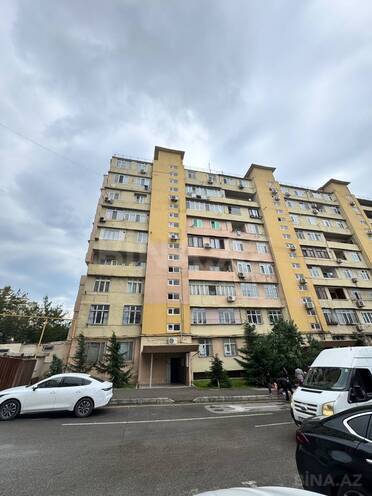 Продается 2-комн. вторичка 55 м², м. Кара Караев, photo 1 from 17