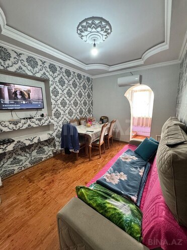 Продается 2-комн. вторичка 55 м², м. Кара Караев, photo 3 from 17