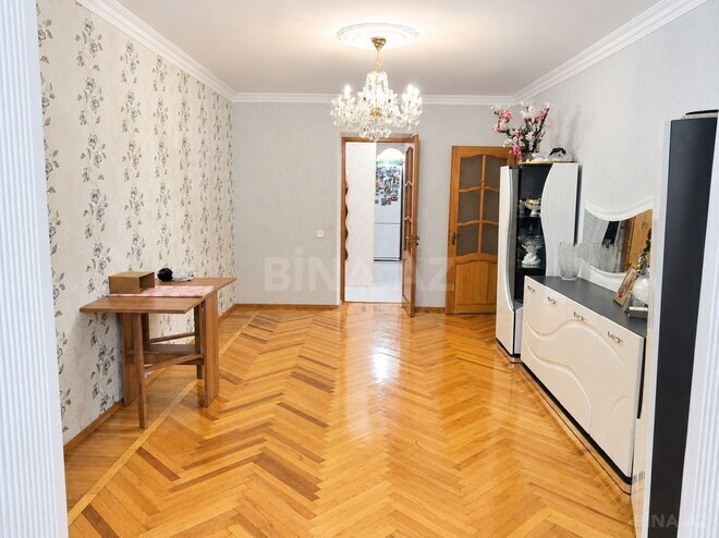 Сдается 3-комн. вторичка 75 м², м. Элмляр Академиясы, photo 1 from 9