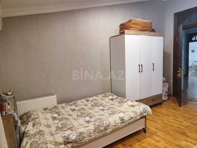 Satılır 4 otaqlı köhnə tikili 200 m², Nizami m., photo 17 from 32