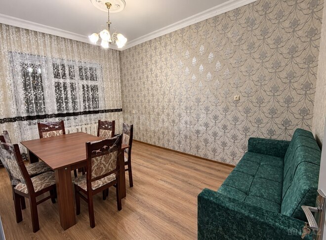 Продается 2-комн. вторичка 65 м², м. Ази Асланов, photo 1 from 9