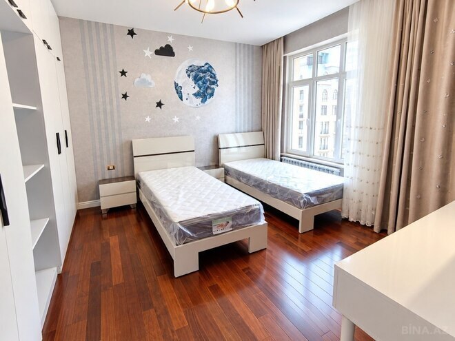 Сдается 3-комн. новостройка 136 м², Насиминский  р., photo 5 from 12