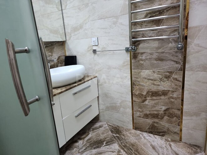 Сдаётся 2-комн. новостройка 95 м², м. Ази Асланов, photo 13 from 15