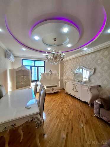 Продается 2-комн. вторичка 75 м², photo 1 from 15