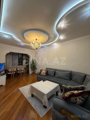 Satılır 3 otaqlı köhnə tikili 75 m², Xalqlar Dostluğu m., photo 1 from 15