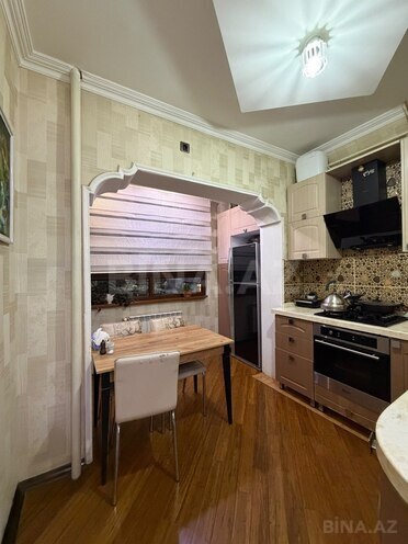 Satılır 3 otaqlı köhnə tikili 75 m², Xalqlar Dostluğu m., photo 9 from 15