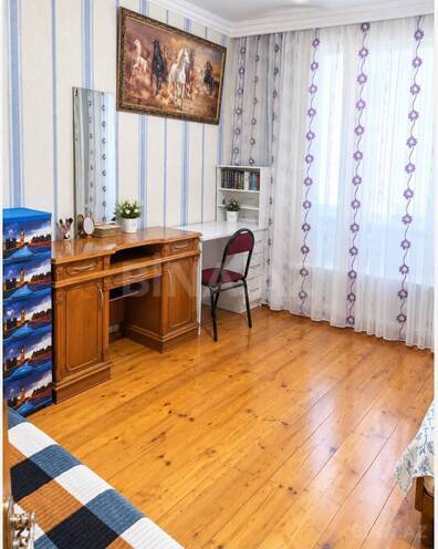 Satılır 2 otaqlı köhnə tikili 60 m², Yeni Günəşli q., photo 1 from 8