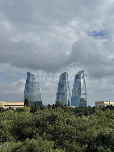 Продается 4-комн. вторичка 130 м², Ясамальский р., photo 1 from 14