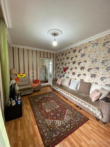 Satılır 2 otaqlı köhnə tikili 60 m², Bakıxanov q., photo 1 from 13
