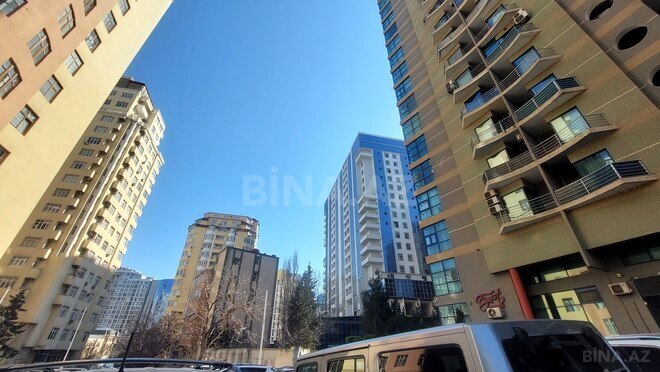 Satılır 5 otaqlı yeni tikili 400 m², 28 May m., photo 1 from 12