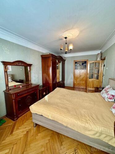 Satılır 3 otaqlı köhnə tikili 75 m², Qara Qarayev m., photo 8 from 14