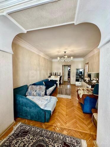 Satılır 3 otaqlı köhnə tikili 75 m², Qara Qarayev m., photo 4 from 14