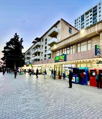 Satılır 3 otaqlı köhnə tikili 75 m², Qara Qarayev m., photo 1 from 14